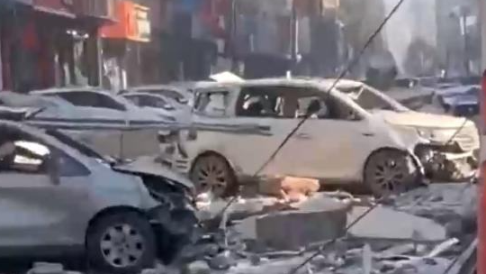 今早八點二十分鐘沈陽一飯店發(fā)生燃?xì)獗▊霾幻?></div>
                    <div   id=