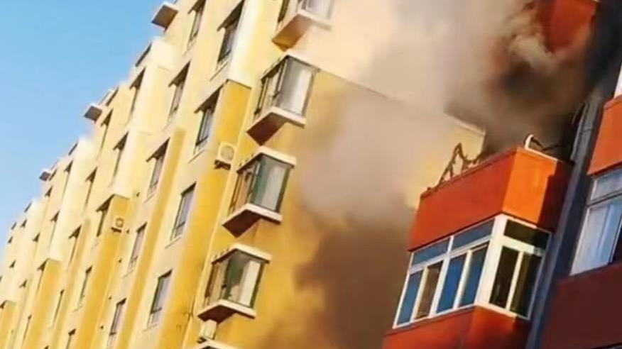 遼寧盤錦一小區(qū)發(fā)生燃?xì)獗?造成2人受傷